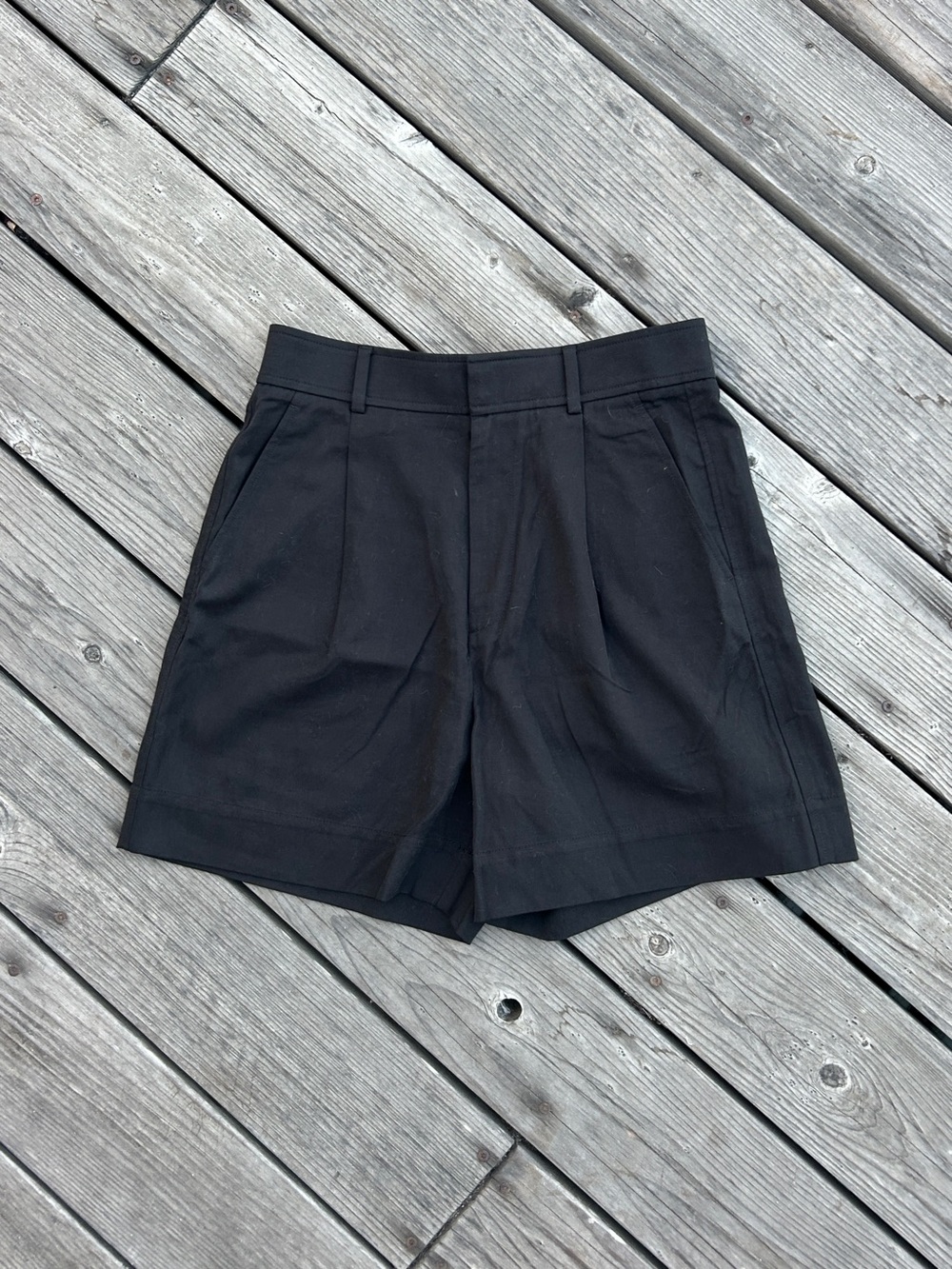 NWOT Everlane Black Pleated Cotton Chino Shorts 6 Womens